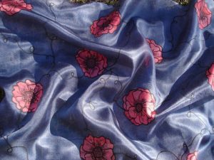 Kézzel festett selyemkendő kiskertem