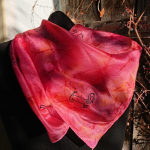 kézzel festett selyemkendő-tacskó